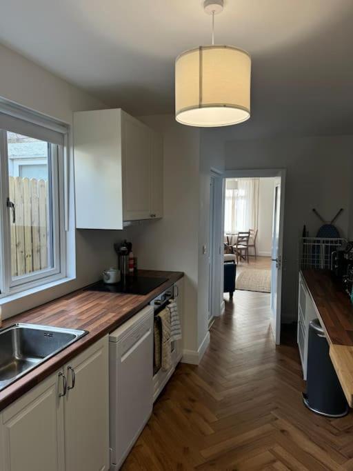 Original 1920s Center House Fully Renovated Casa de férias Dublin